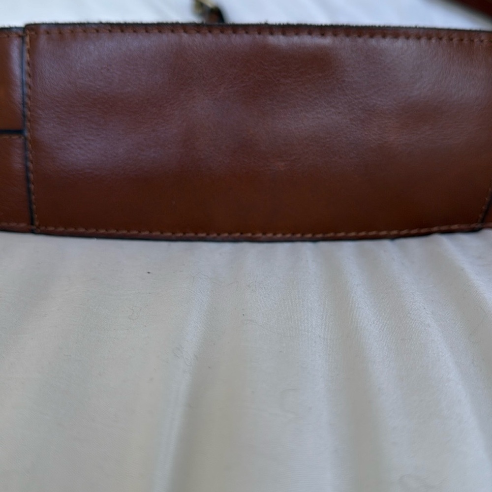Patricia Nash Brown Shoulder Bag with Slouchy Hobo Shape and Adjustable Strap - Picture 3 of 16